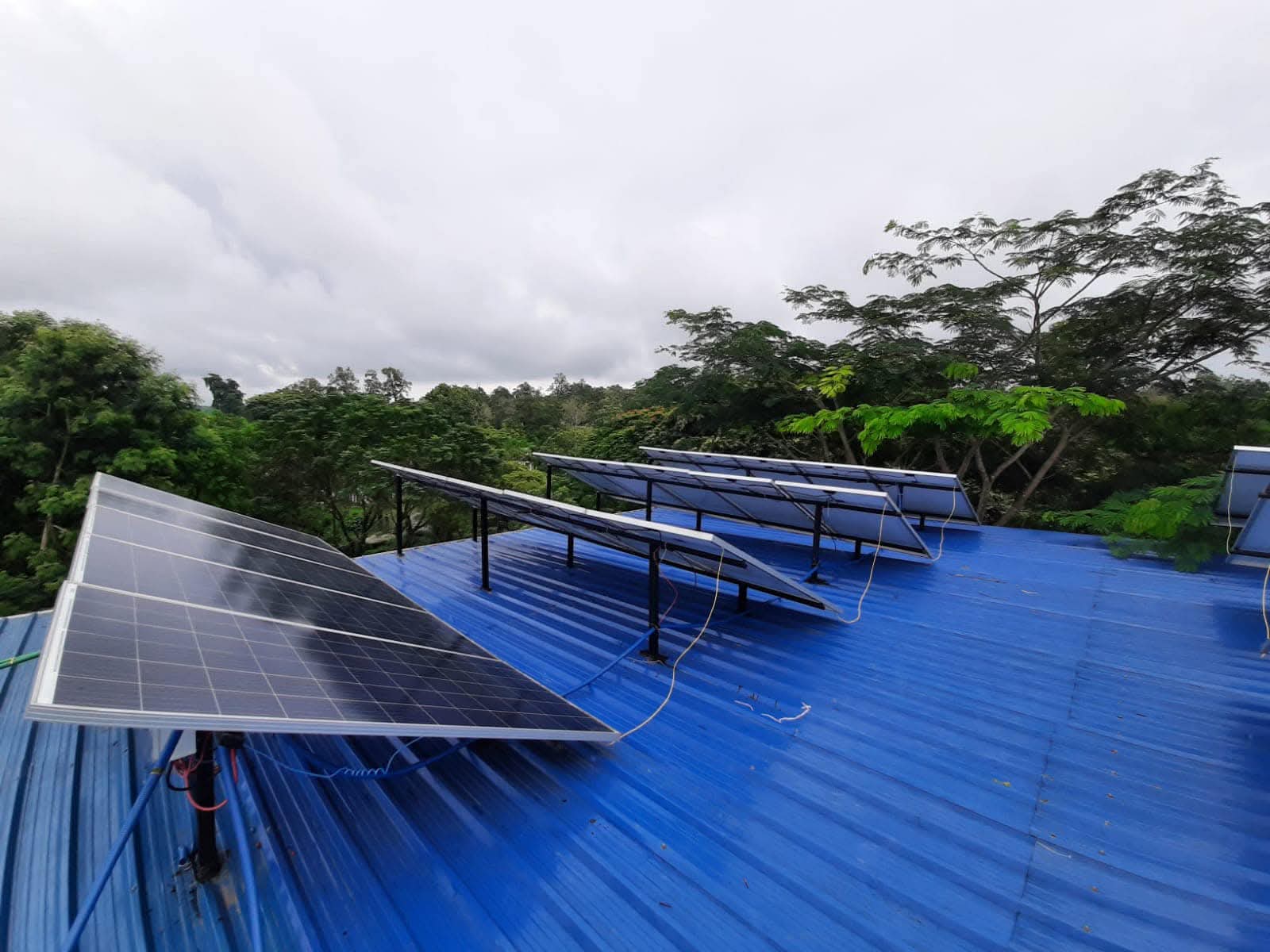 Premium Solar Panel – High Efficiency & Durability